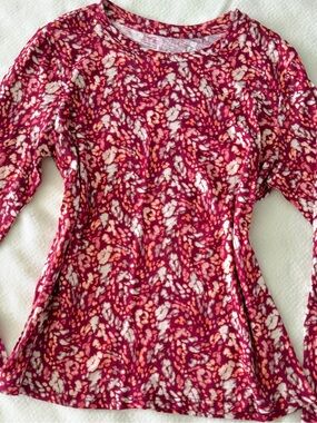 Blu Sage Long-Sleeve Crewneck Top in Berry and Pink Floral